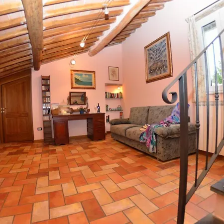 Gaia Apartment *