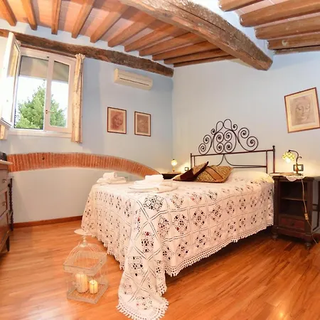 Gaia Apartment Lucca